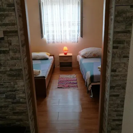 Gemuetliche Erdgeschosswohnung Ema Mit Terrasse *