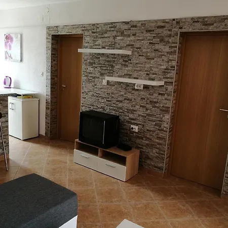 Gemuetliche Erdgeschosswohnung Ema Mit Terrasse Apartment *