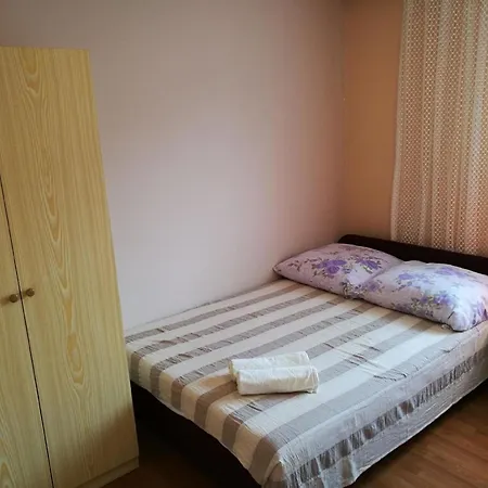 Gemuetliche Erdgeschosswohnung Ema Mit Terrasse Apartment Vir